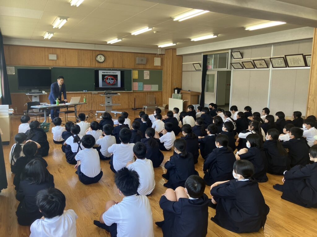 長坂台小学校で租税教室を開催しました