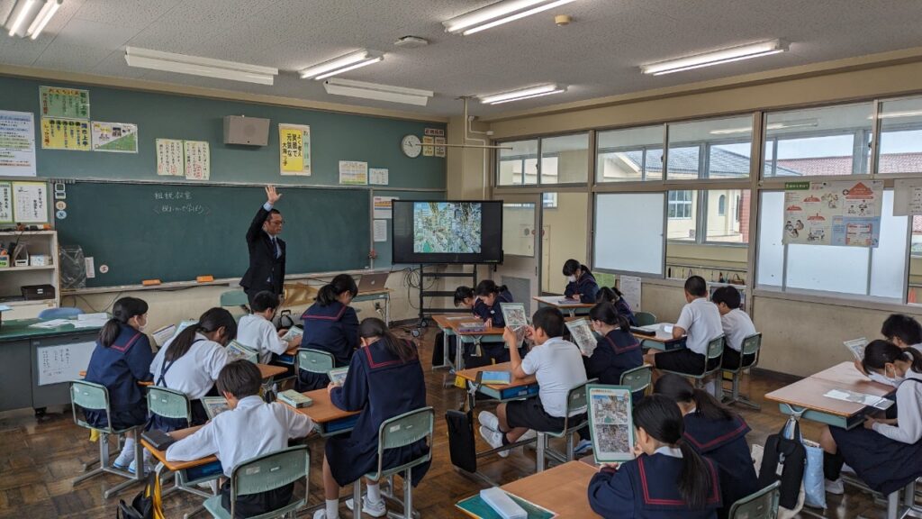 大海小学校で租税教室を開催しました。